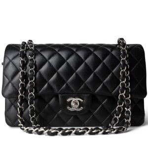 Chanel Classic Black Quilted Shoulder Bag🖤